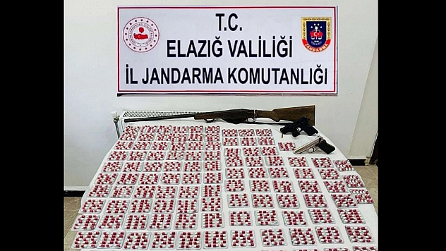 Elazığ'da Bin 751 Adet Sentetik Ecza Hap Ele Geçirildi