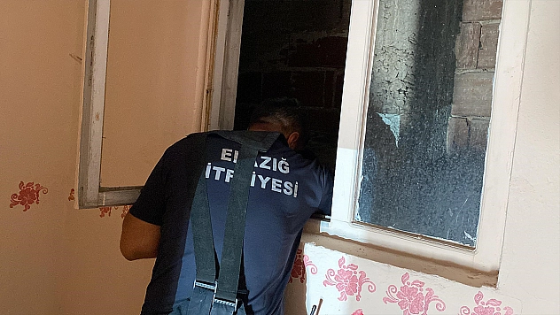 Elazığ'da Binanın Havalandırma Boşluğunda Yangın