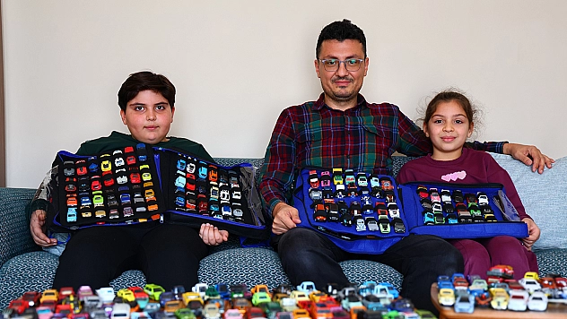 Elazığ'da bir hediye ile başlayan tutku 1500 parçaya ulaştı