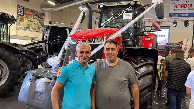 Elazığ'da bu traktörün fiyatı dudak uçuklattı