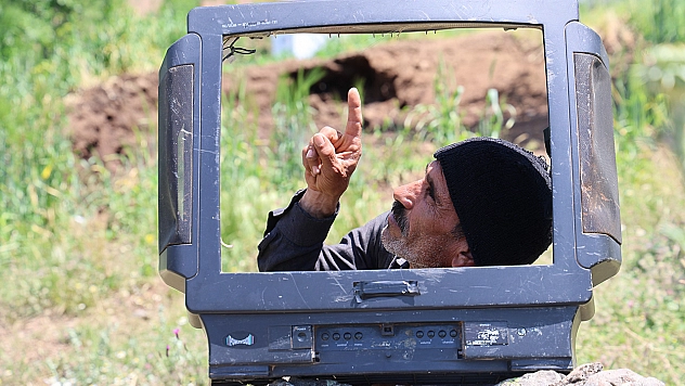 Elazığ'da bulduğu hurda televizyon hayatını değiştirdi