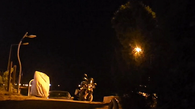Elazığ'da bunaltıcı sıcağın ardından gece kuvvetli rüzgar etkili oldu