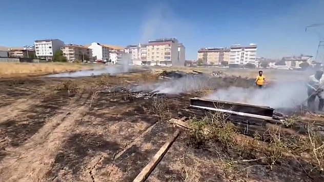 Elazığ'da çıkan yangın maddi hasara neden oldu