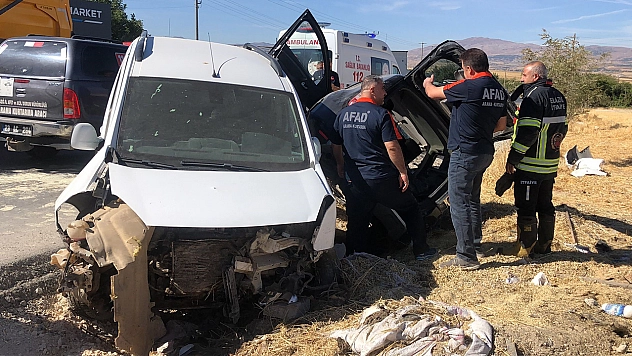 Elazığ'da feci kaza: 3 yaralı