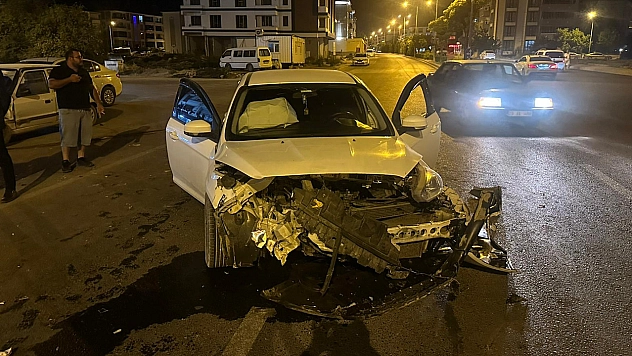 Elazığ'da feci kaza:5 yaralı