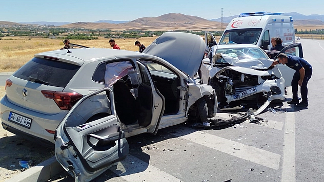 Elazığ'da feci kaza: 7 yaralı