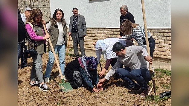 Elazığ'da fidan dikme etkinliği