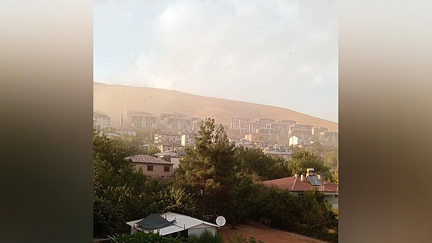 Elazığ'da fırtına etkili oldu