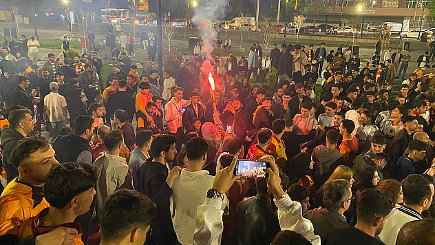 Elazığ'da Galatasaray'ın şampiyonluğu kutlandı