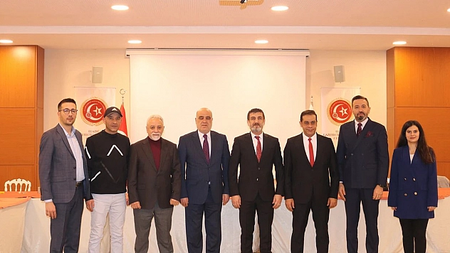 Elazığ'da Gazetecilerden güçlü bir adım