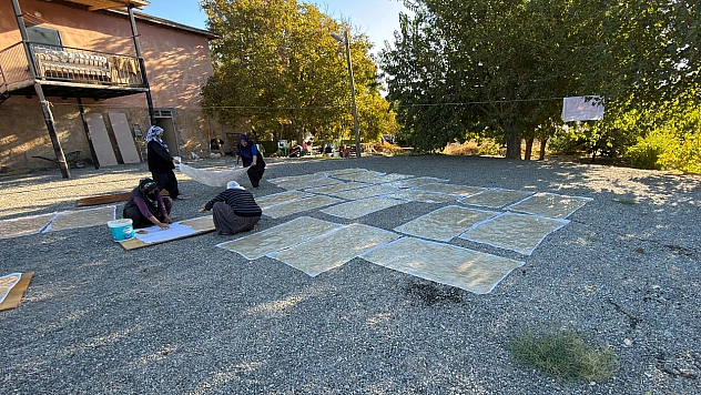 Elazığ'da geleneksel lezzet için yoğun mesai başladı