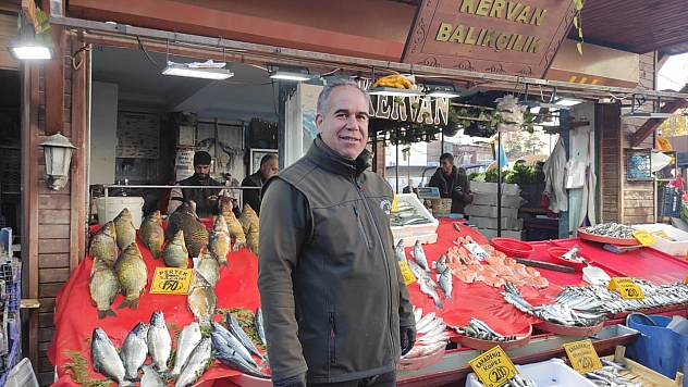 Elazığ'da havalar soğudukça balık tezgahları şenleniyor