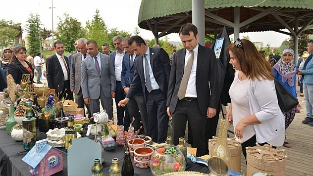 Elazığ'da 'Hayat Boyu Öğrenme Şenliği' Düzenlendi