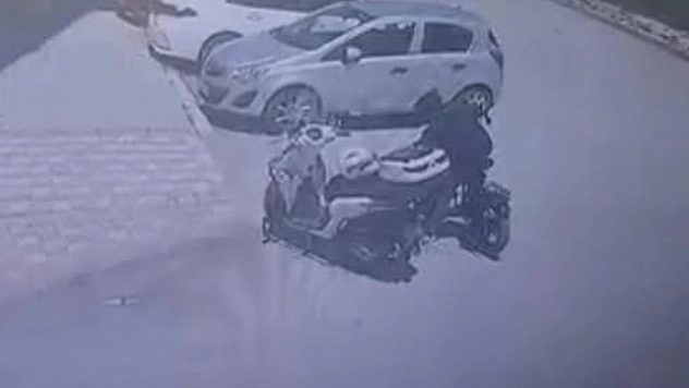 Elazığ'da hırsızlık anı kameralara yansıdı