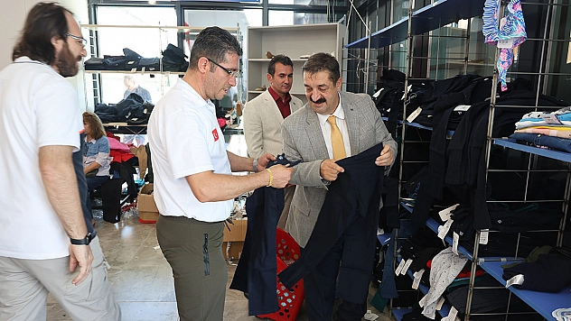 Elazığ'da İhtiyaç Sahibi Ailelere 60 Bin Parça Giysi Dağıtıldı