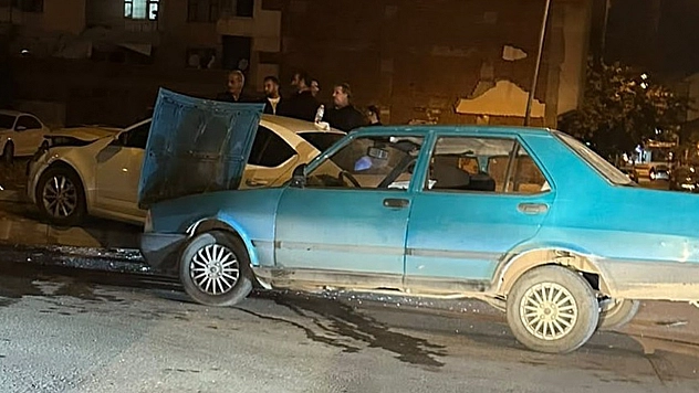 Elazığ'da iki otomobil çarpıştı: 1 yaralı