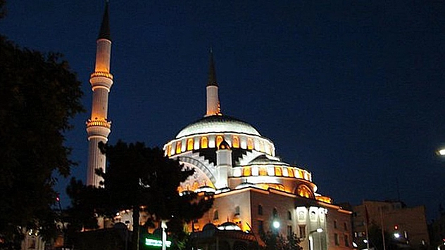 Elazığ'da ilk iftar ve sahur saatleri belli oldu!