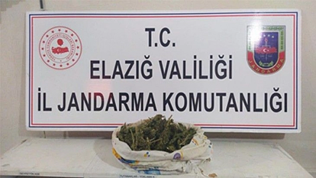 Elazığ'da jandarma ekipleri, 1 şüpheliyi uyuşturucu ile yakaladı