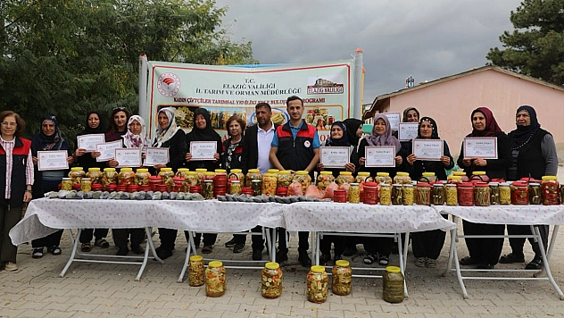 Elazığ'da Kadın Çiftçilerden 'Lezzetli Turşular, Mutlu Sofralar' Projesine Büyük İlgi