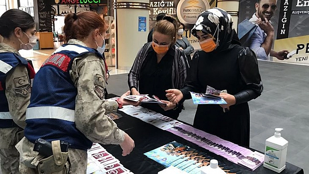 Elazığ'da Kadına Şiddete Hayır Stantları Kuruldu