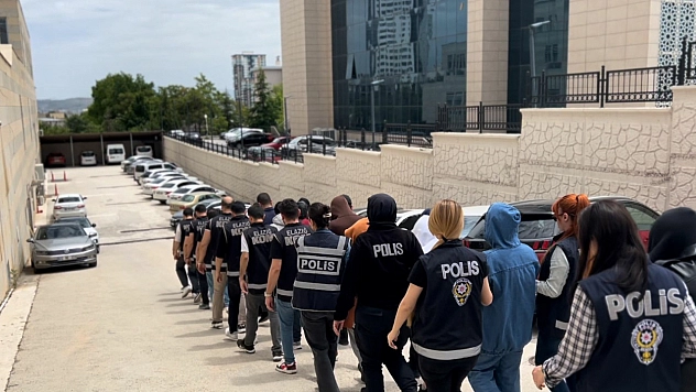 Elazığ'da Kamu Kuruluşlarını Zarara Uğratanlara Yönelik Operasyonda 15 Gözaltı