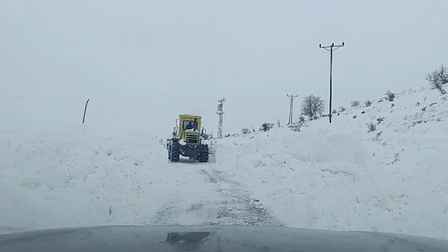Elazığ'da karla mücadele: 130 köy yolu ulaşıma açıldı