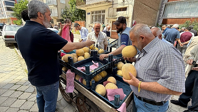 Elazığ'da kilosu 35 lira satılınca dakikalar içinde tükendi