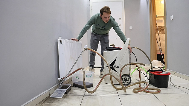 Elazığ'da kış öncesi kritik uyarı: Peteklerdeki kir ısınmayı engelliyor