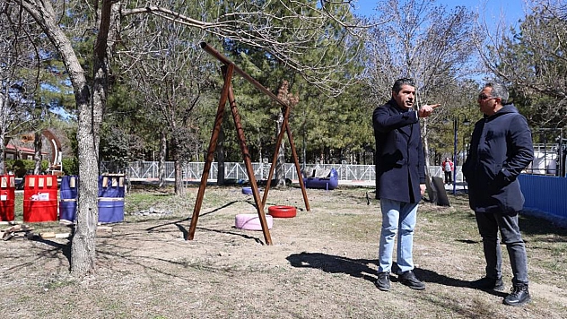 Elazığ'da kızının atlı terapideki dönüşümü Türkiye'de ilke imza attırdı