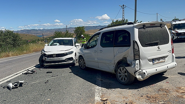 Elazığ'da korkutan kaza: 2 Yaralı