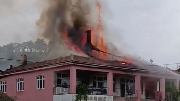 Elazığ'da korkutan yangın