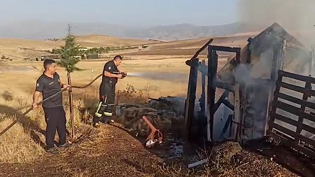 Elazığ'da korkutan yangın