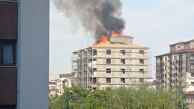Elazığ'da korkutan yangın