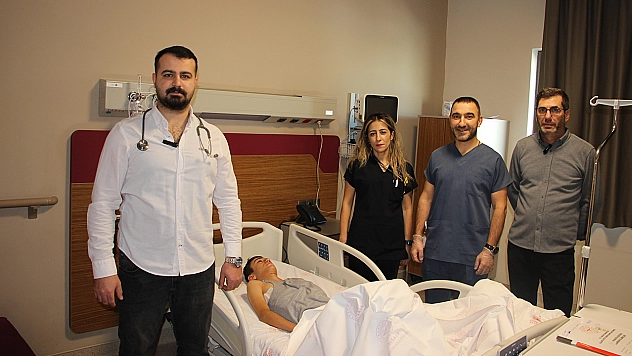 Elazığ'da kunduracı göğsü ameliyatıyla 14 yaşındaki hasta sağlığına kavuştu