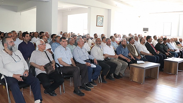 Elazığ'da Kur'an kursu öğreticileri ve din görevlilerine eğitim