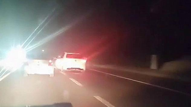 Elazığ'da Makas atarak ilerleyen sürücü trafiği tehlikeye soktu