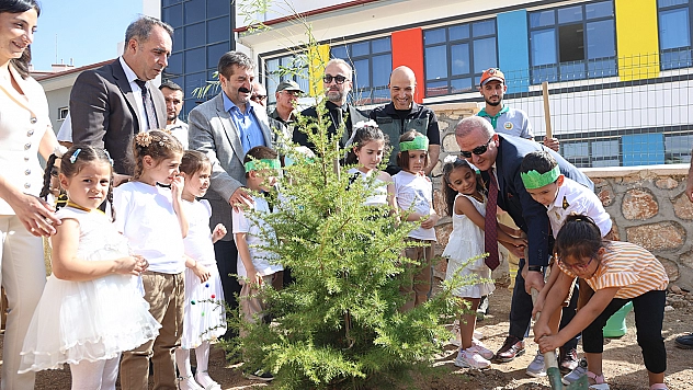 Elazığ'da minik ellerle büyük dokunuşlar yapıldı