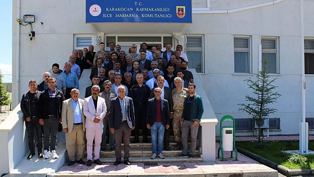 Elazığ'da Muhtarları Bilgilendirme Toplantısı