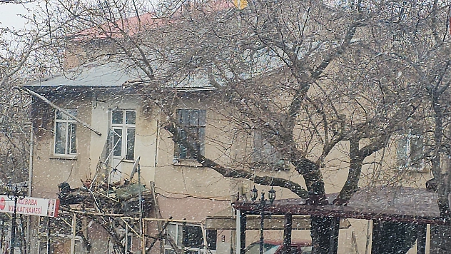 Elazığ'da Nisan ayında kar yağışı etkili oldu