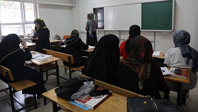 Elazığ'da okuma-yazma kursuna yoğun ilgi