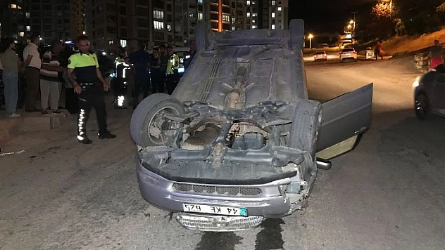 Elazığ'da otomobil takla attı: 4 yaralı