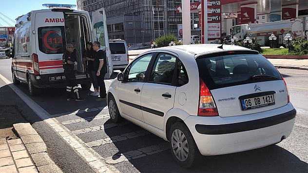 Elazığ'da Otomobil Yayaya Çarptı