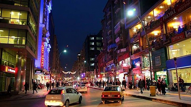 Elazığ'da özellikle esnafların yüzünü güldürecek gelişme: Şimdiden başladı