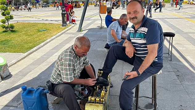 Elazığ'da Parlak Ayakkabılar Onlardan Sorulur