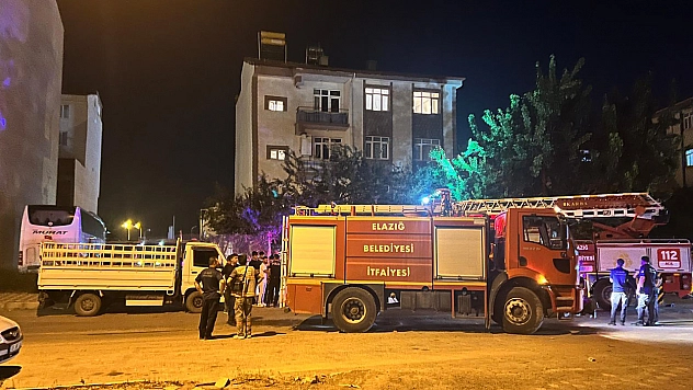 Elazığ'da Psikolojik Sorunları Olan Şahıs  Evini Yakmaya  Çalıştı 