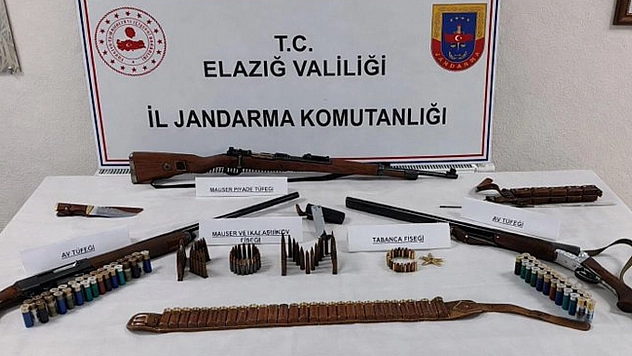 Elazığ'da ruhsatsız silah operasyonu