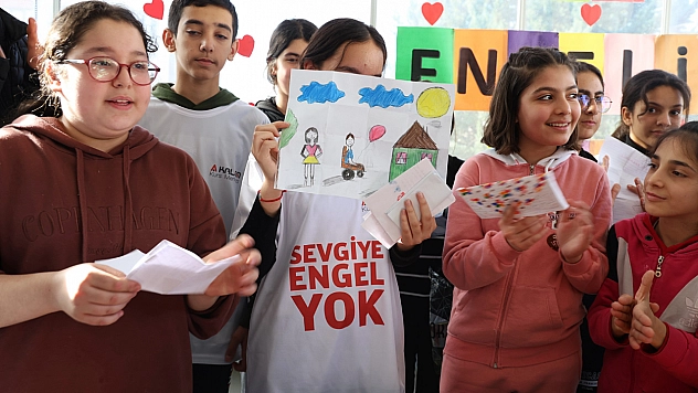 Elazığ'da 'Sevgiye Engel Yok' etkinliği