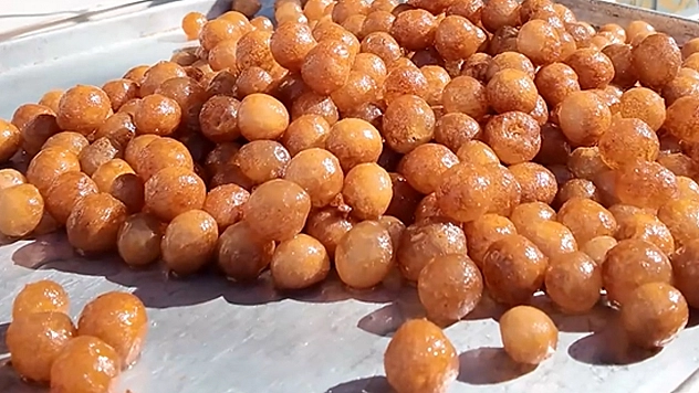 Elazığ'da sıcak ve taze lokmalar Ramazan'ın gözdesi