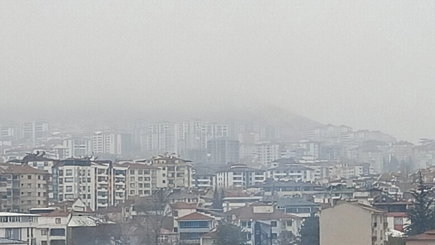 Elazığ'da sis etkili oldu