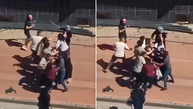 Elazığ'da sopalı kadın kavgası!